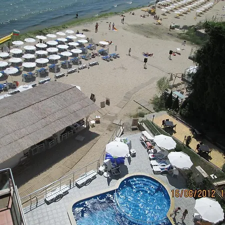 Sunny Bay Aparthotel-3